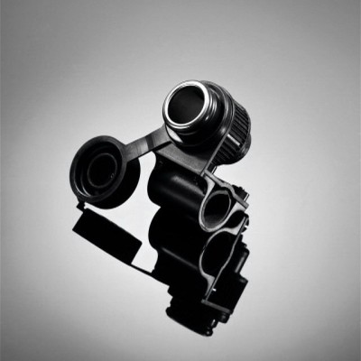 Highway Hawk H69-300 Zásuvka 12V se svorkou